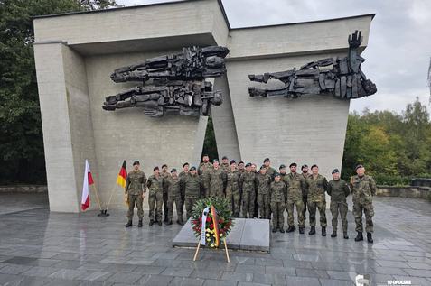 Historia nie znika, jeśli o nią dbamy